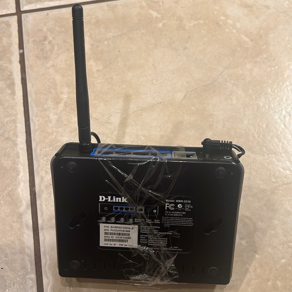 D-Link WBR-2310 Wireless Router - Picture 3 of 3